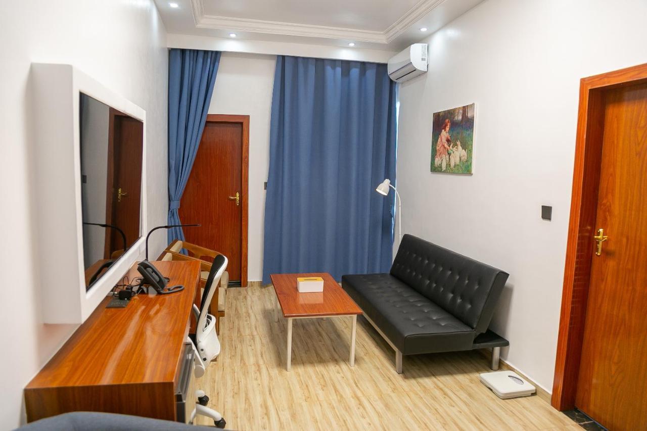 Totara 4*