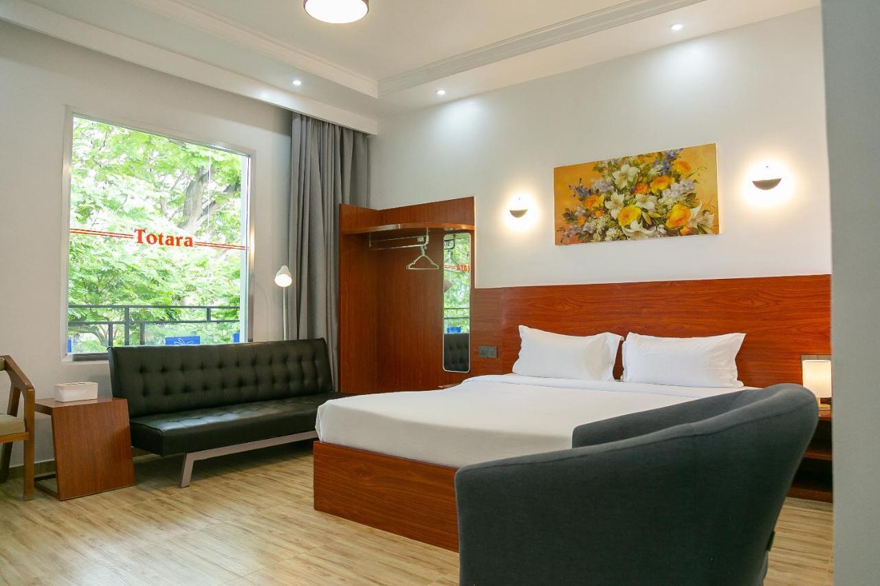 Totara Hotel