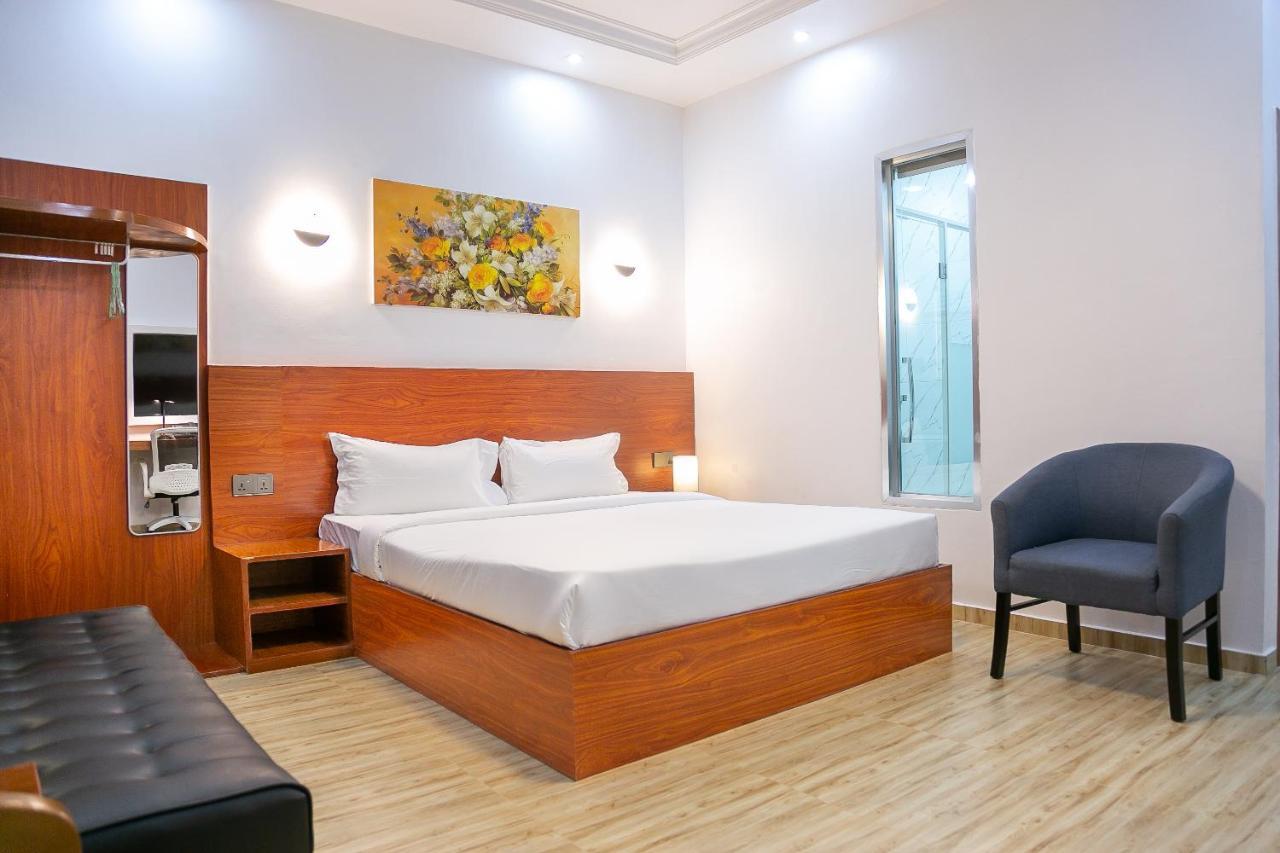 Totara 4*