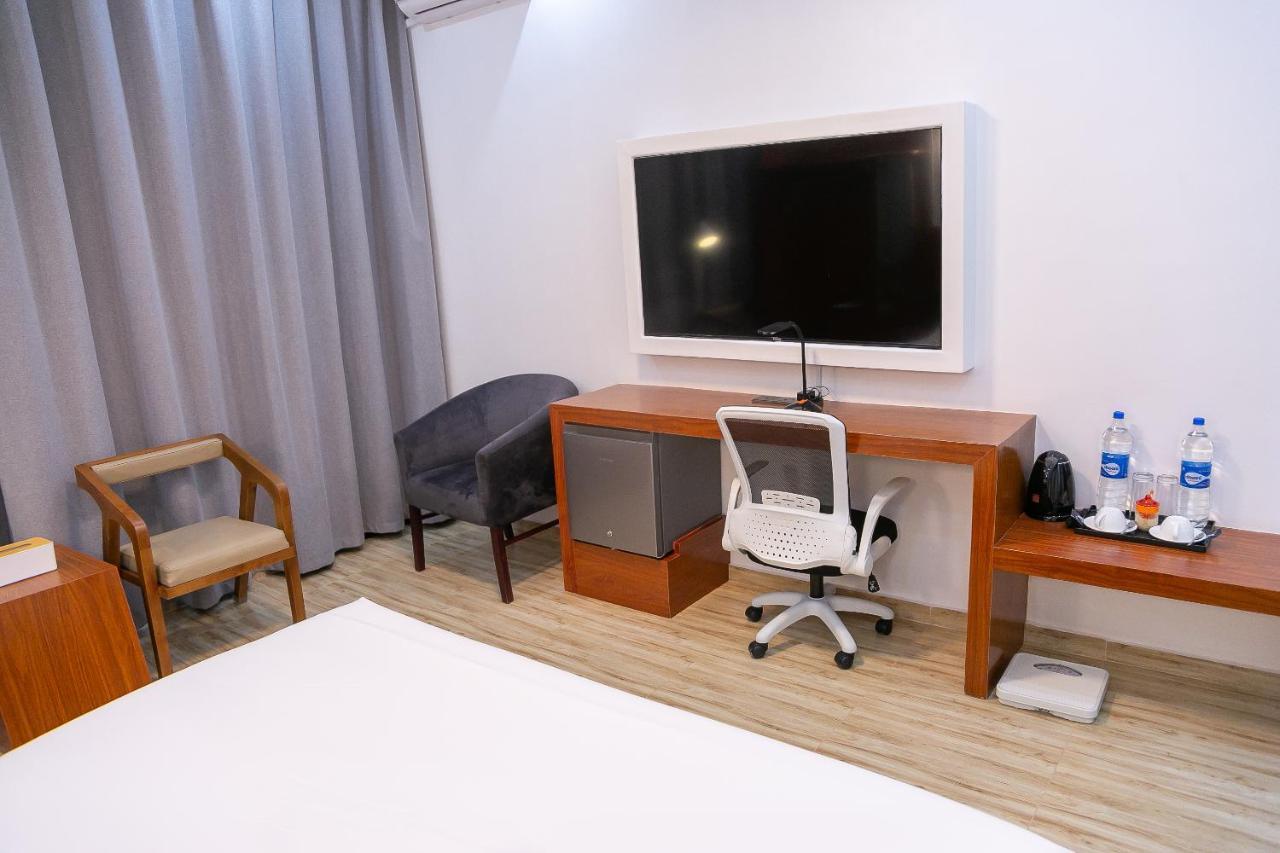Totara Hotel